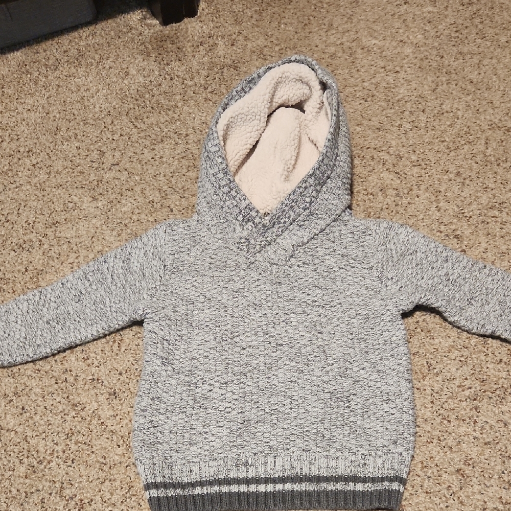 Cozy Gray Hooded Sweater